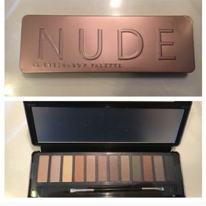 Nude Eyeshadow Palette